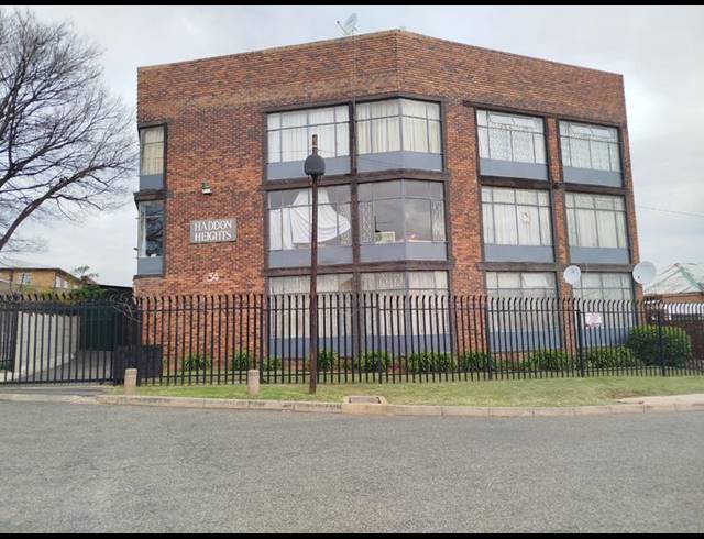 2 BEDROOM APARTMENT FOR SALE IN HADDON